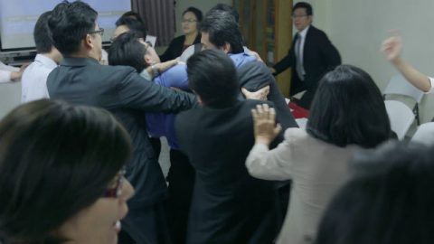 人间光明在哪里?