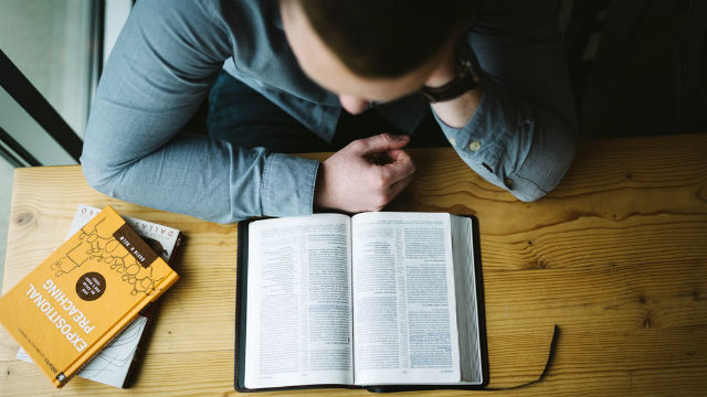 灵修祷读-怎么读神的话才更有果效