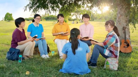 教会生活:基督徒在一起聚会