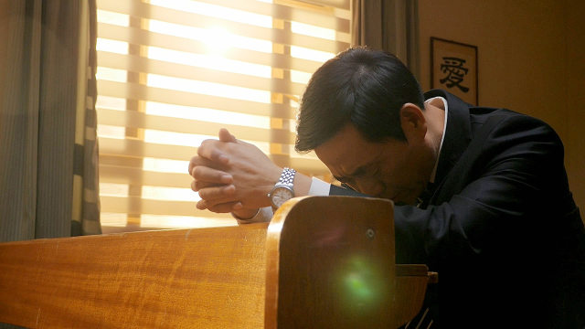 讲道人向神祷告