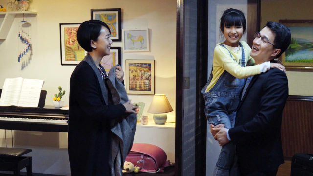 快乐的一家人图片