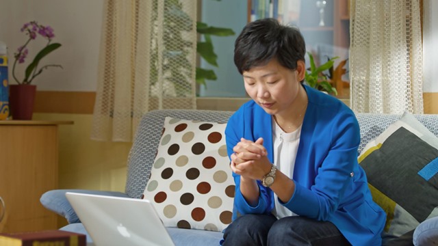 基督徒向神祷告的图片