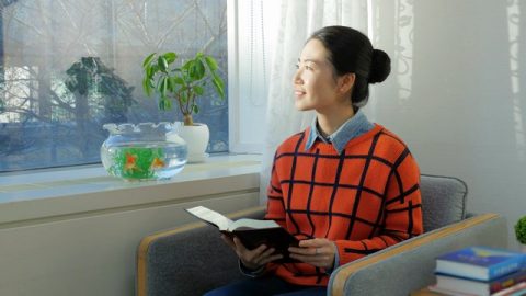 走出“钱财的怪圈” 找到有意义人生之路